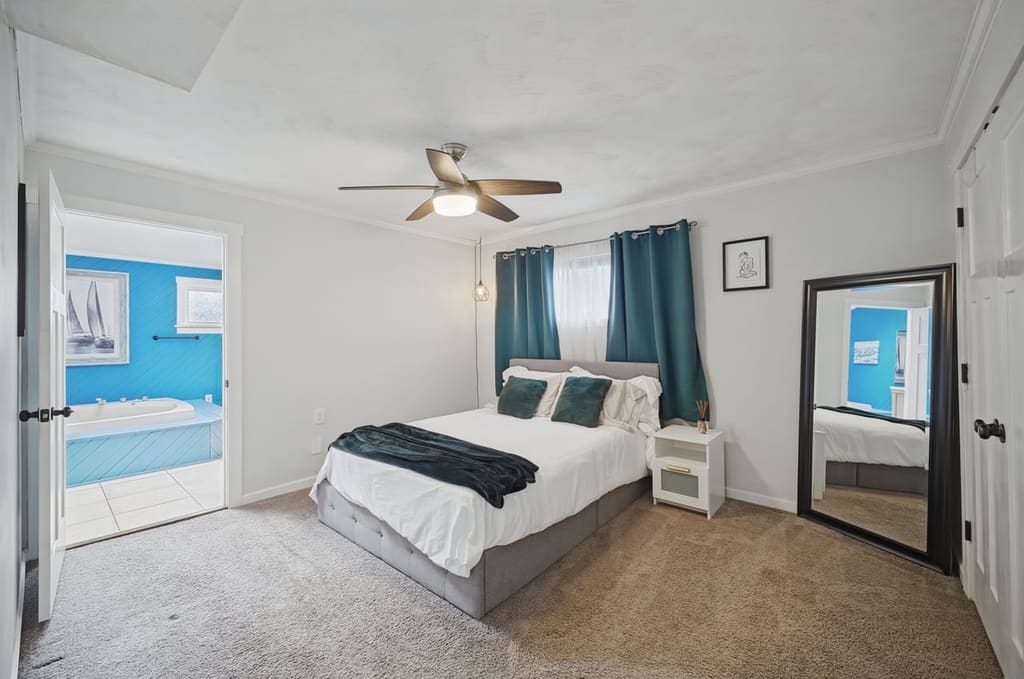 Bedroom